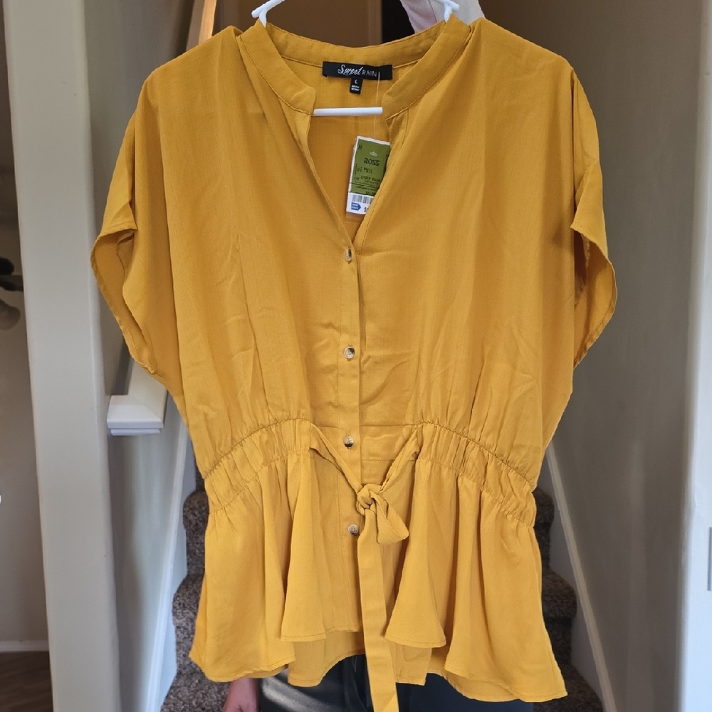 Sweet Rain Mustard Button-Front Blouse